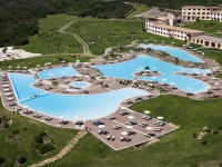 Colonna Beach Hotel   Resort -   