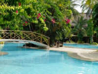 Bluewater Maribago Beach Resort - 