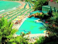 Justiniano Beach Hotel - 