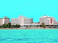 Justiniano Beach Hotel -   