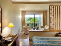 Amathus Beach Hotel Rhodes - Sea view room with ceramic floor