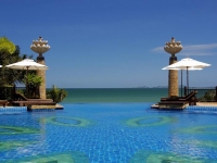 Garden Cliff Resort   SPA - main pool