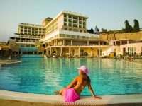 Horus Paradise Luxury Resort - 