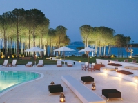 Coluccia Hotel   Beach Club -  